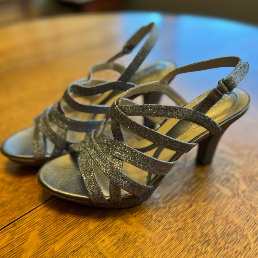 Naturalizer Silver Sparkly Heels